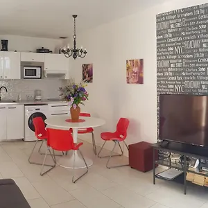 https://apartamento-primera-linea-las-americas.tenerifehoteles.net